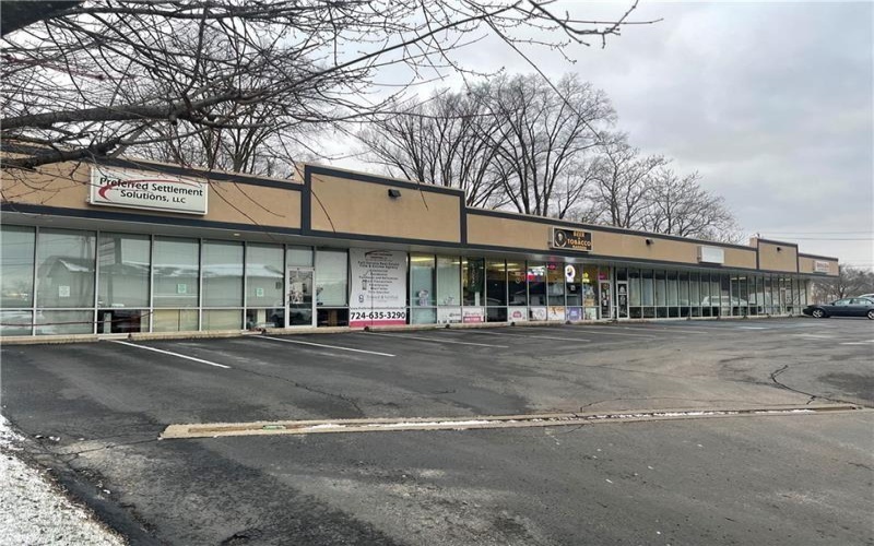 429 CENTER AVE, NEW STANTON, 15672, ,Commercial-industrial-business,For Sale,CENTER AVE,1611165