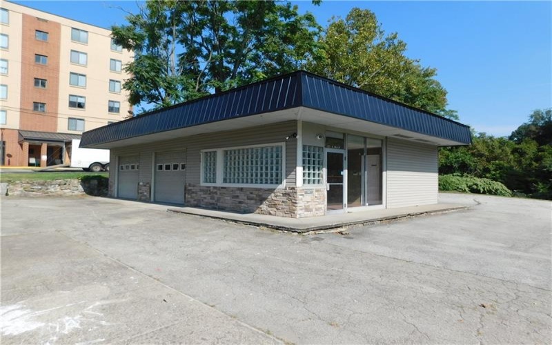 137 Main Street, 15401, 15401, ,Commercial-industrial-business,For Sale,Main Street,1624645