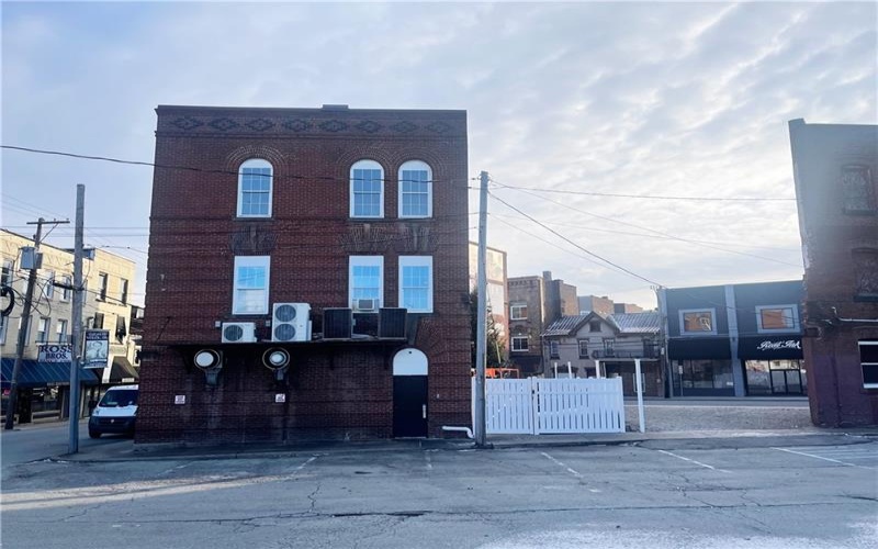 26 Morgantown St, Uniontown, 15401, ,Commercial-industrial-business,For Sale,Morgantown St,1633719