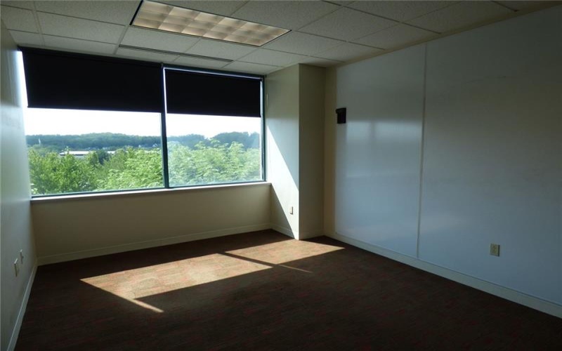 380 Southpointe Blvd Suites 115, 120, 300, 325, Canonsburg, 15317, ,Commercial-industrial-business,For Sale,Southpointe Blvd Suites 115, 120, 300, 325,1638559