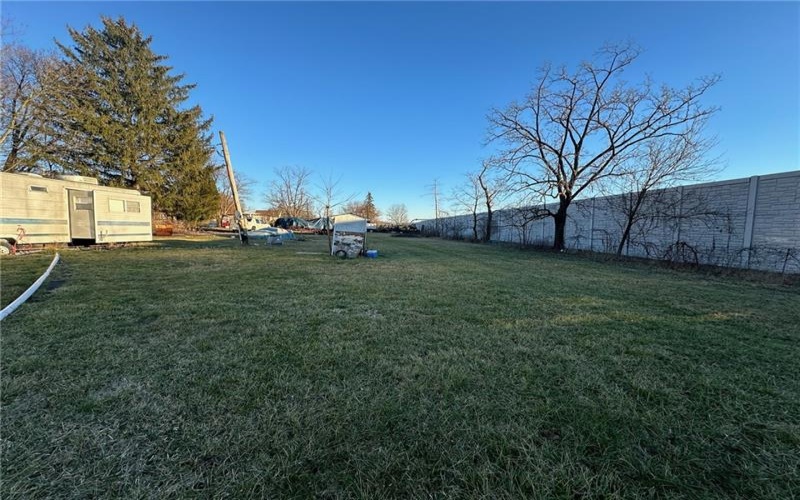 405 Arona Road, New Stanton, 15672, ,Farm-acreage-lot,For Sale,GARAGE, VACANT MOBILE HOMES,Arona Road,1639948