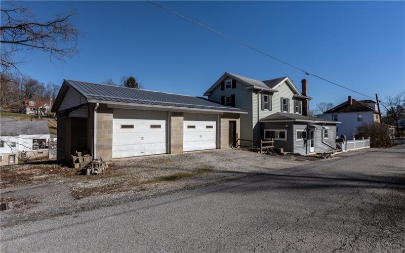 116 Florence Avenue, Burgettstown, 15021, 3 Bedrooms Bedrooms, 8 Rooms Rooms,2 BathroomsBathrooms,Residential,For Sale,Florence Avenue,1640109