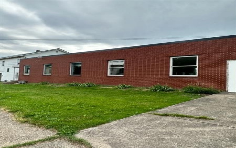 307 1st Ave, Derry, 15627, ,Commercial-industrial-business,For Sale,1st Ave,1612181