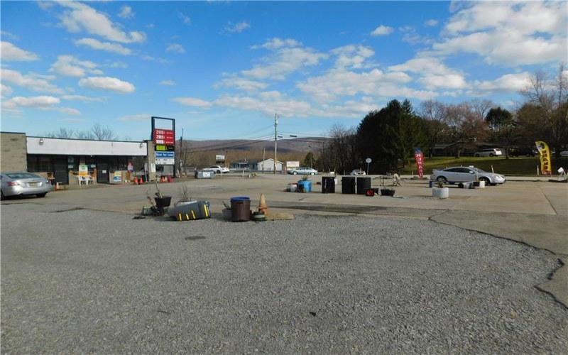 1115 Connellsville Road, Uniontown, 15401, ,Commercial-industrial-business,For Sale,Connellsville Road,1643575