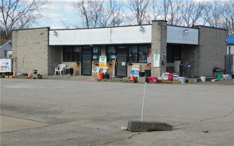 1115 Connellsville Road, Uniontown, 15401, ,Commercial-industrial-business,For Sale,Connellsville Road,1643575