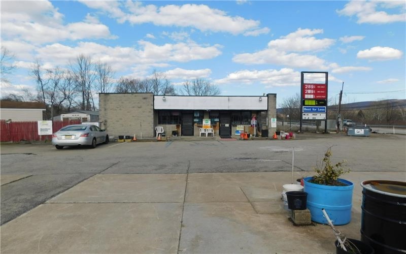 1115 Connellsville Road, Uniontown, 15401, ,Commercial-industrial-business,For Sale,Connellsville Road,1643575