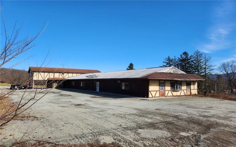 3937 Route 31 711, Jones Mills, 15646, ,Commercial-industrial-business,For Sale,Route 31 711,1644644