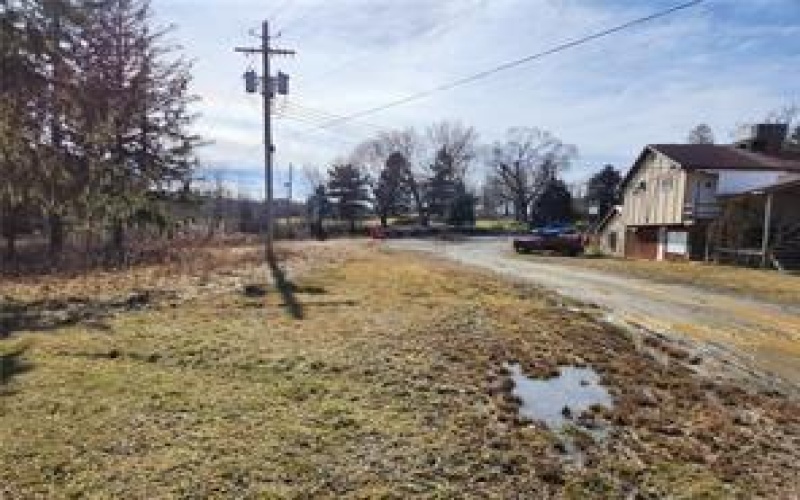 3937 Route 31 711, Jones Mills, 15646, ,Commercial-industrial-business,For Sale,Route 31 711,1644644