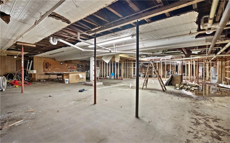 128 WOOD STREET, California, 15419, ,Commercial-industrial-business,For Sale,WOOD STREET,1644953