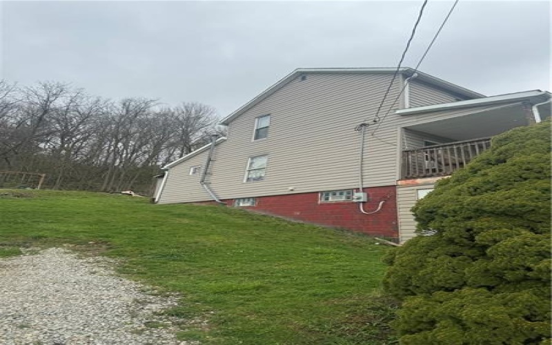 403 4th St, Waynesburg, 15370, 4 Bedrooms Bedrooms, ,1 BathroomBathrooms,Residential,For Sale,4th St,1647856