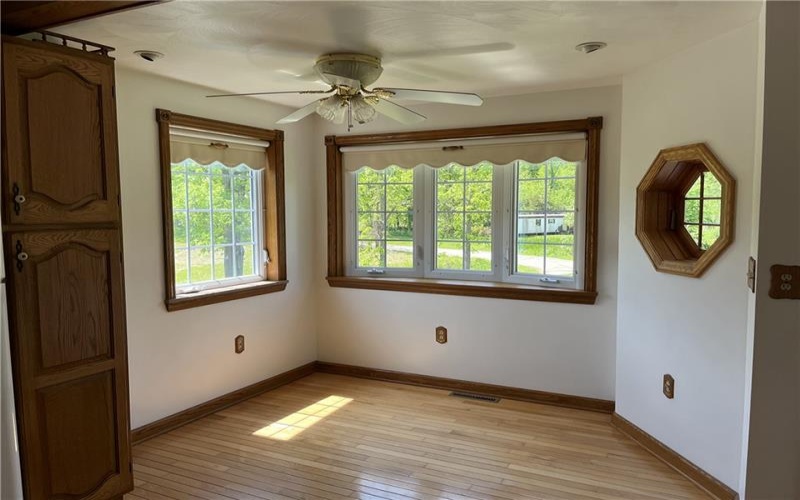 100 ROHALEY LANE, Smock, 15480, 2 Bedrooms Bedrooms, 7 Rooms Rooms,1.1 BathroomsBathrooms,Residential,For Sale,ROHALEY LANE,1654972