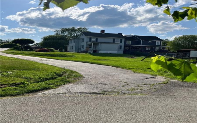114 MAIN STREET, Masontown, 15461, 3 Bedrooms Bedrooms, 7 Rooms Rooms,2 BathroomsBathrooms,Residential,For Sale,MAIN STREET,1655146