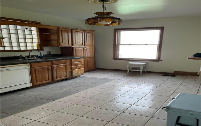 114 MAIN STREET, Masontown, 15461, 3 Bedrooms Bedrooms, 7 Rooms Rooms,2 BathroomsBathrooms,Residential,For Sale,MAIN STREET,1655146