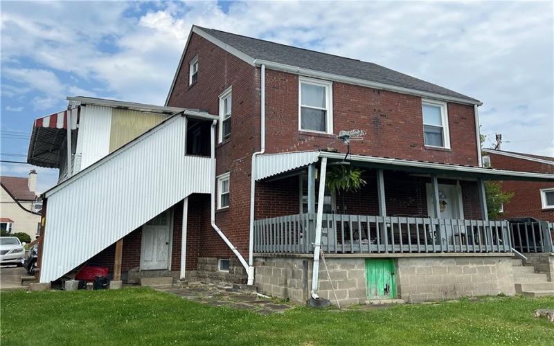 2864 Leechburg Rd, New Kensington, 15068, ,Multi-unit,For Sale,Leechburg Rd,1658544