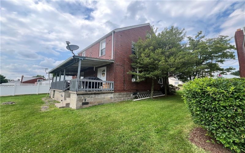 2864 Leechburg Rd, New Kensington, 15068, ,Multi-unit,For Sale,Leechburg Rd,1658544