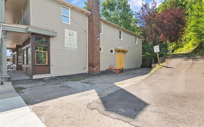 207 Adams Ave, Canonsburg, 15317, ,Commercial-industrial-business,For Sale,Adams Ave,1660643