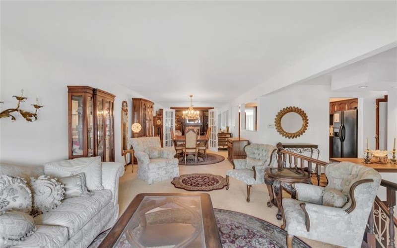 4045 Blue Willow, Irwin, 15642, 3 Bedrooms Bedrooms, 10 Rooms Rooms,2 BathroomsBathrooms,Residential,For Sale,Blue Willow,1660724