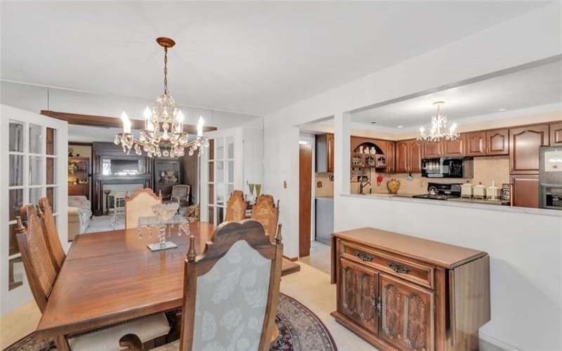 4045 Blue Willow, Irwin, 15642, 3 Bedrooms Bedrooms, 10 Rooms Rooms,2 BathroomsBathrooms,Residential,For Sale,Blue Willow,1660724