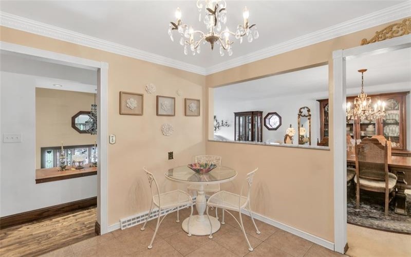 4045 Blue Willow, Irwin, 15642, 3 Bedrooms Bedrooms, 10 Rooms Rooms,2 BathroomsBathrooms,Residential,For Sale,Blue Willow,1660724