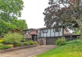 4045 Blue Willow, Irwin, 15642, 3 Bedrooms Bedrooms, 10 Rooms Rooms,2 BathroomsBathrooms,Residential,For Sale,Blue Willow,1660724