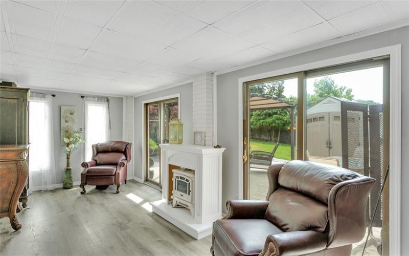 4045 Blue Willow, Irwin, 15642, 3 Bedrooms Bedrooms, 10 Rooms Rooms,2 BathroomsBathrooms,Residential,For Sale,Blue Willow,1660724
