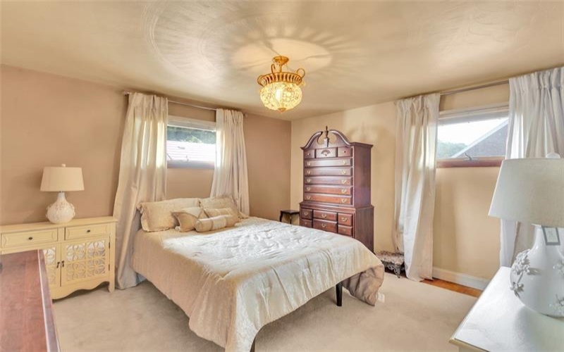 4045 Blue Willow, Irwin, 15642, 3 Bedrooms Bedrooms, 10 Rooms Rooms,2 BathroomsBathrooms,Residential,For Sale,Blue Willow,1660724