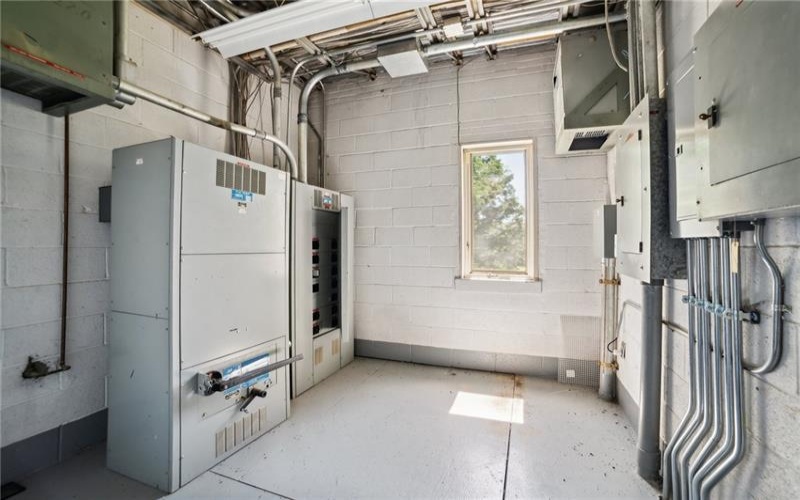 520 Pleasant Valley Rd, Trafford, 15085, ,Commercial-industrial-business,For Sale,Pleasant Valley Rd,1661005