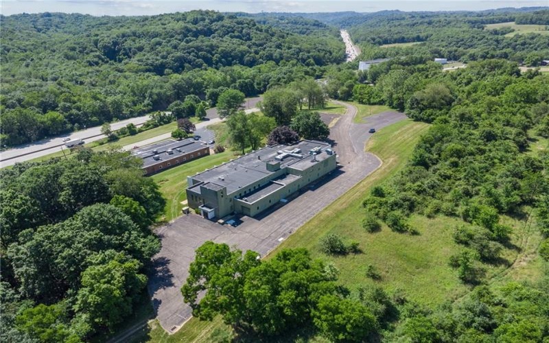 520 Pleasant Valley Rd, Trafford, 15085, ,Commercial-industrial-business,For Sale,Pleasant Valley Rd,1661005