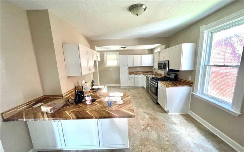 3 5th St, Youngwood, 15697, 3 Bedrooms Bedrooms, 7 Rooms Rooms,1 BathroomBathrooms,Residential,For Sale,5th St,1663034