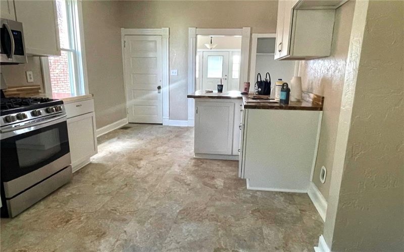 3 5th St, Youngwood, 15697, 3 Bedrooms Bedrooms, 7 Rooms Rooms,1 BathroomBathrooms,Residential,For Sale,5th St,1663034