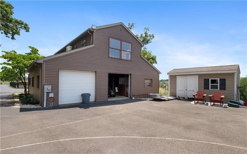 411 Sunset Dr, Rostraver Township, 15012, 5 Bedrooms Bedrooms, 13 Rooms Rooms,4.2 BathroomsBathrooms,Residential,For Sale,Sunset Dr,1664211