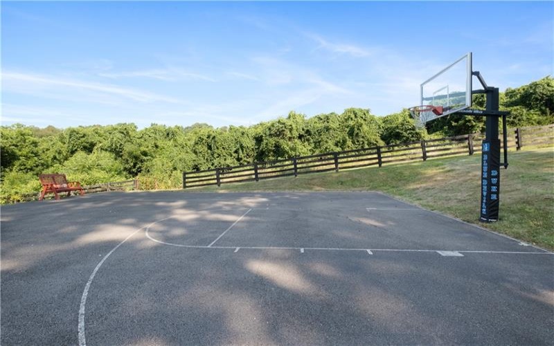 411 Sunset Dr, Rostraver Township, 15012, 5 Bedrooms Bedrooms, 13 Rooms Rooms,4.2 BathroomsBathrooms,Residential,For Sale,Sunset Dr,1664211