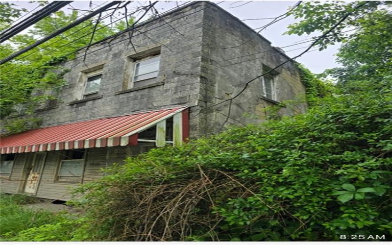 272 Francis Mine State Rd, Burgettstown, 15021, 4 Bedrooms Bedrooms, 1 Room Rooms,2 BathroomsBathrooms,Residential,For Sale,Francis Mine State Rd,1664510