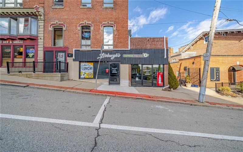 11 E Pgh, Greensburg, 15601, ,Commercial-industrial-business,For Sale,E Pgh,1664697