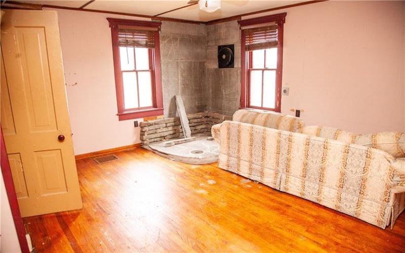 776 Route 31, Ruffsdale, 15679, 3 Bedrooms Bedrooms, 7 Rooms Rooms,1.1 BathroomsBathrooms,Residential,For Sale,Route 31,1664658