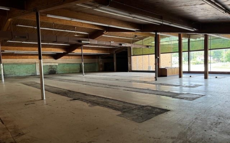 1 N Main St, Point Marion, 15474, ,Commercial-industrial-business,For Sale,N Main St,1666577