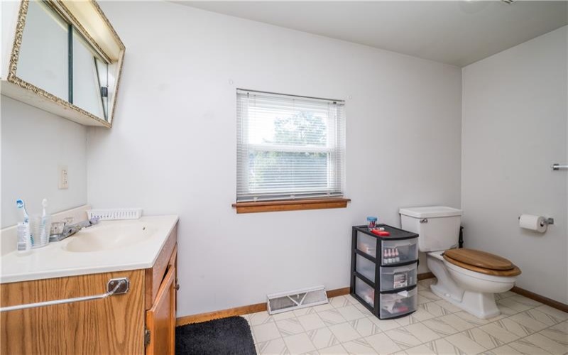 1515 Main Street, Burgettstown, 15021, ,Multi-unit,For Sale,Main Street,1666986