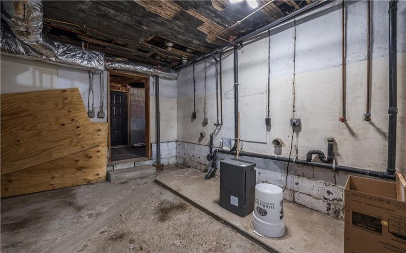 1515 Main Street, Burgettstown, 15021, ,Multi-unit,For Sale,Main Street,1666986