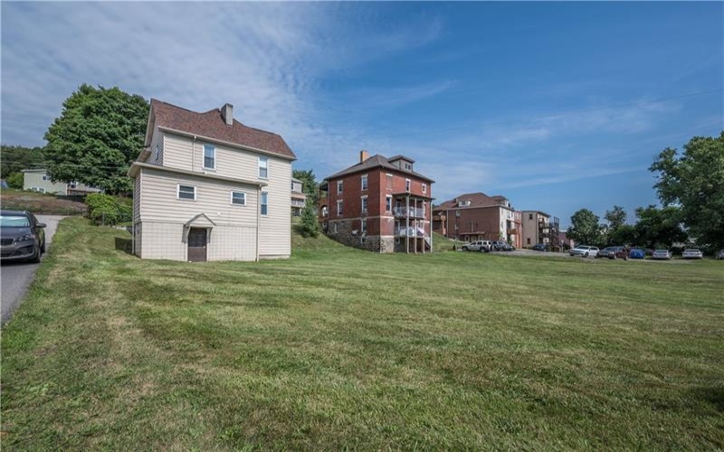 1515 Main Street, Burgettstown, 15021, ,Multi-unit,For Sale,Main Street,1666986