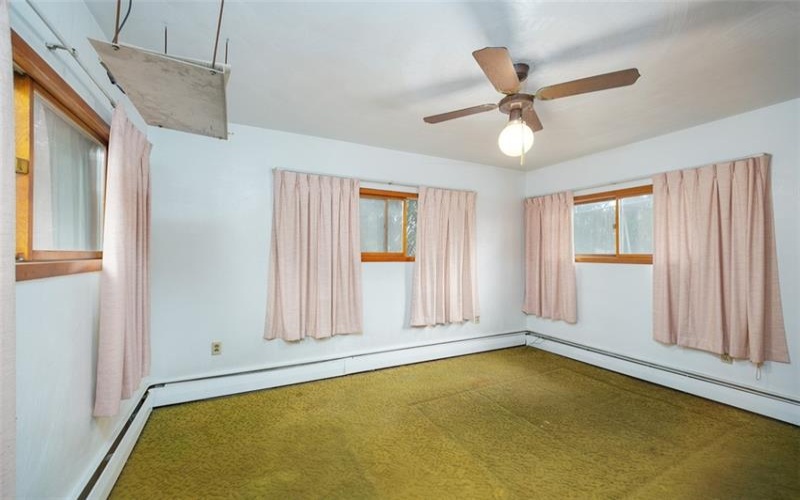 4026 Old William Penn Hwy, Murrysville, 15668, 3 Bedrooms Bedrooms, 8 Rooms Rooms,2 BathroomsBathrooms,Residential,For Sale,Old William Penn Hwy,1667101