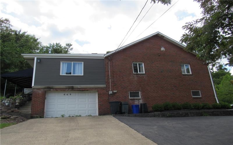 669 Tyrol Blvd, Monessen, 15062, 2 Bedrooms Bedrooms, ,2 BathroomsBathrooms,Residential,For Sale,Tyrol Blvd,1667356