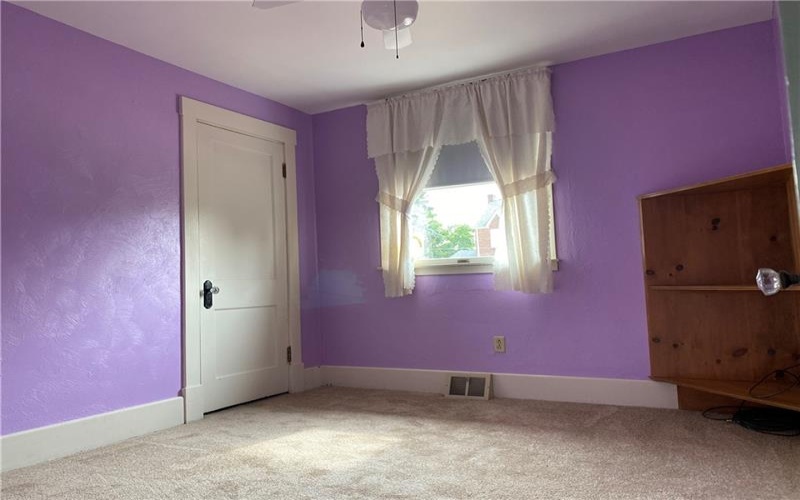 359 Pershing Dr., New Kensington, 15068, 3 Bedrooms Bedrooms, 10 Rooms Rooms,1.1 BathroomsBathrooms,Residential,For Sale,Pershing Dr.,1667944