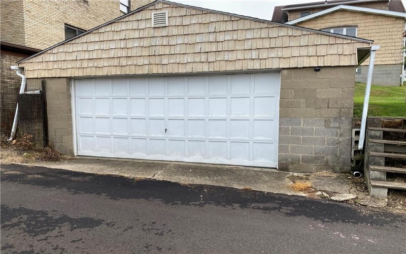 359 Pershing Dr., New Kensington, 15068, 3 Bedrooms Bedrooms, 10 Rooms Rooms,1.1 BathroomsBathrooms,Residential,For Sale,Pershing Dr.,1667944