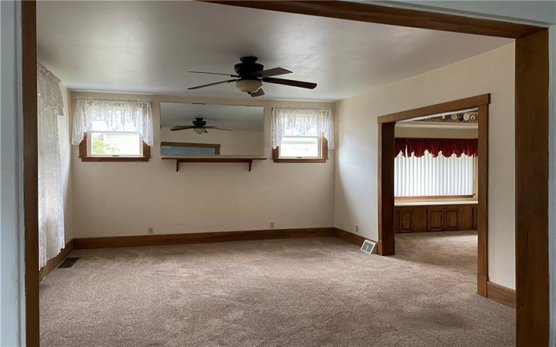 359 Pershing Dr., New Kensington, 15068, 3 Bedrooms Bedrooms, 10 Rooms Rooms,1.1 BathroomsBathrooms,Residential,For Sale,Pershing Dr.,1667944