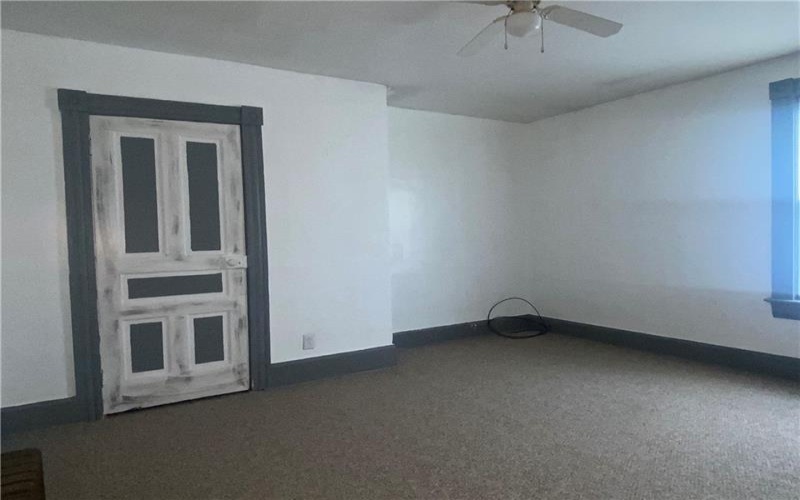 124 16th St, Connellsville, 15425, 3 Bedrooms Bedrooms, 6 Rooms Rooms,1.1 BathroomsBathrooms,Residential,For Sale,16th St,1668239