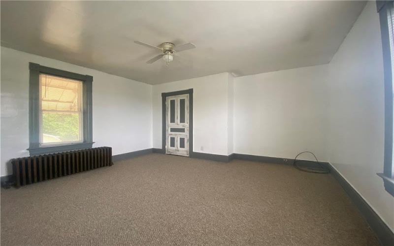 124 16th St, Connellsville, 15425, 3 Bedrooms Bedrooms, 6 Rooms Rooms,1.1 BathroomsBathrooms,Residential,For Sale,16th St,1668239