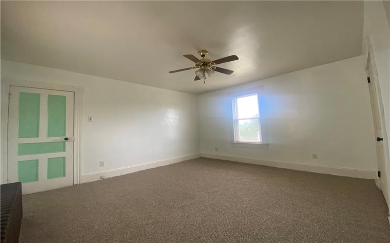 124 16th St, Connellsville, 15425, 3 Bedrooms Bedrooms, 6 Rooms Rooms,1.1 BathroomsBathrooms,Residential,For Sale,16th St,1668239