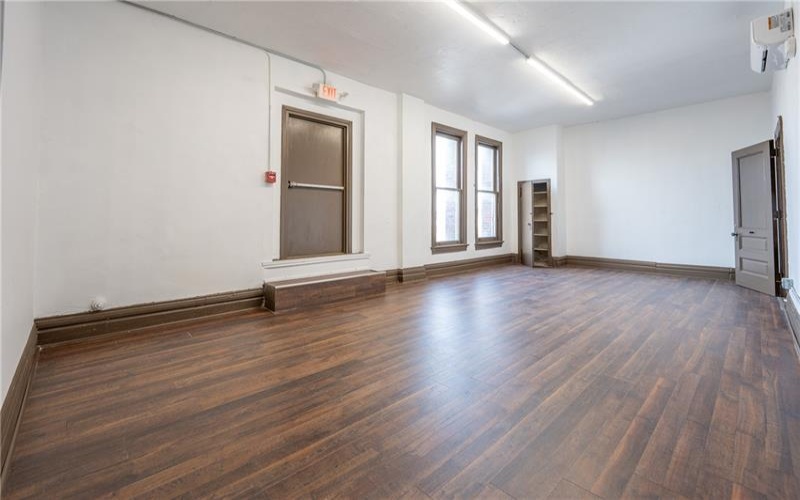 41 Main St, Greensburg, 15601, ,Commercial-industrial-business,For Sale,Main St,1663073
