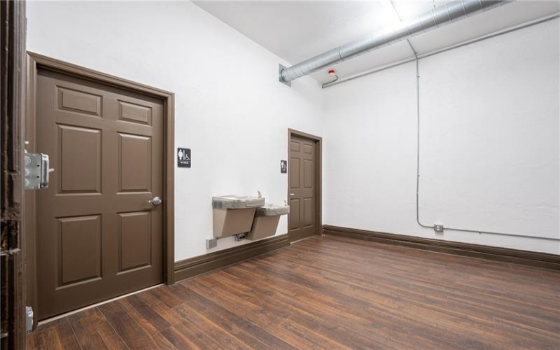 41 Main St, Greensburg, 15601, ,Commercial-industrial-business,For Sale,Main St,1663073