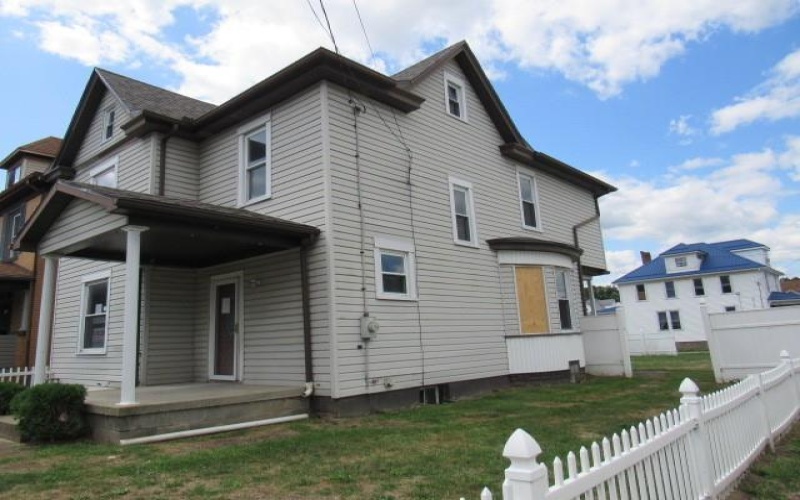 1202 Vine Street, Connellsville, 15425, 3 Bedrooms Bedrooms, 7 Rooms Rooms,2 BathroomsBathrooms,Residential,For Sale,Vine Street,1668770